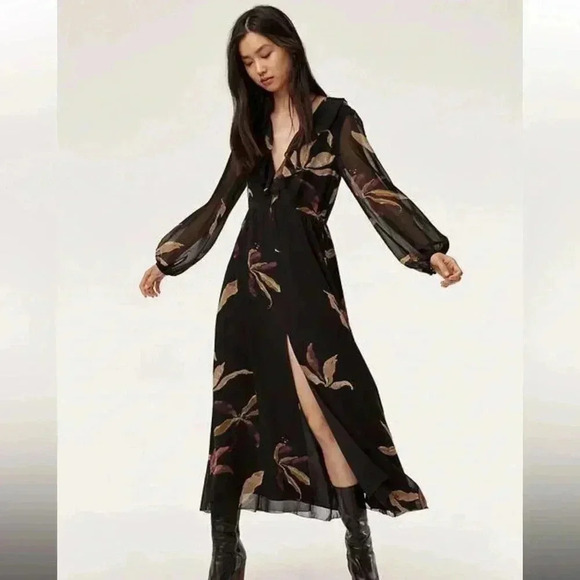Wilfred Dresses & Skirts - Aritzia Wilfred  Dress